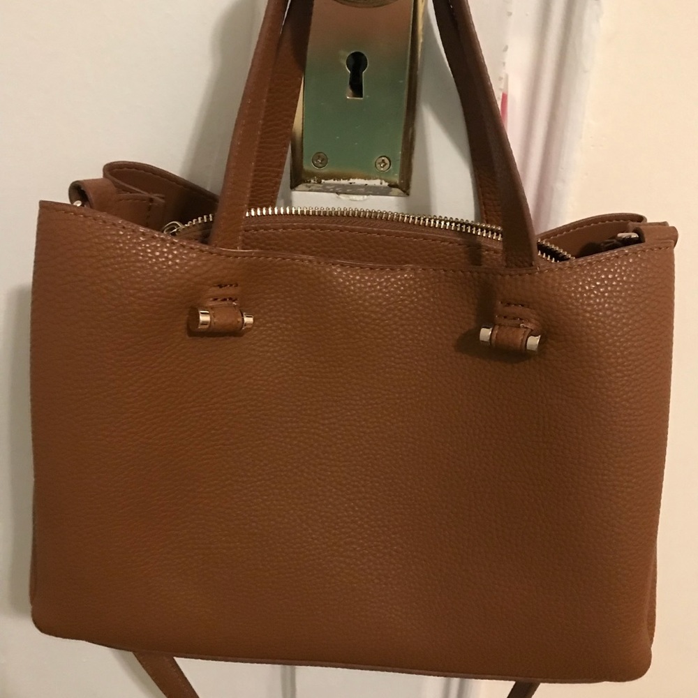 Tan Pocketbook
